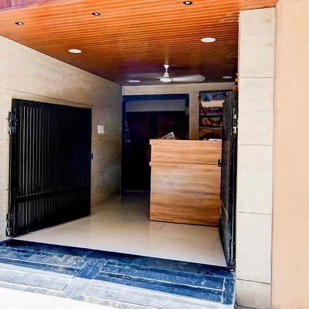 Super Hotel O D.V Near Medanta Hospital 印多尔 外观 照片