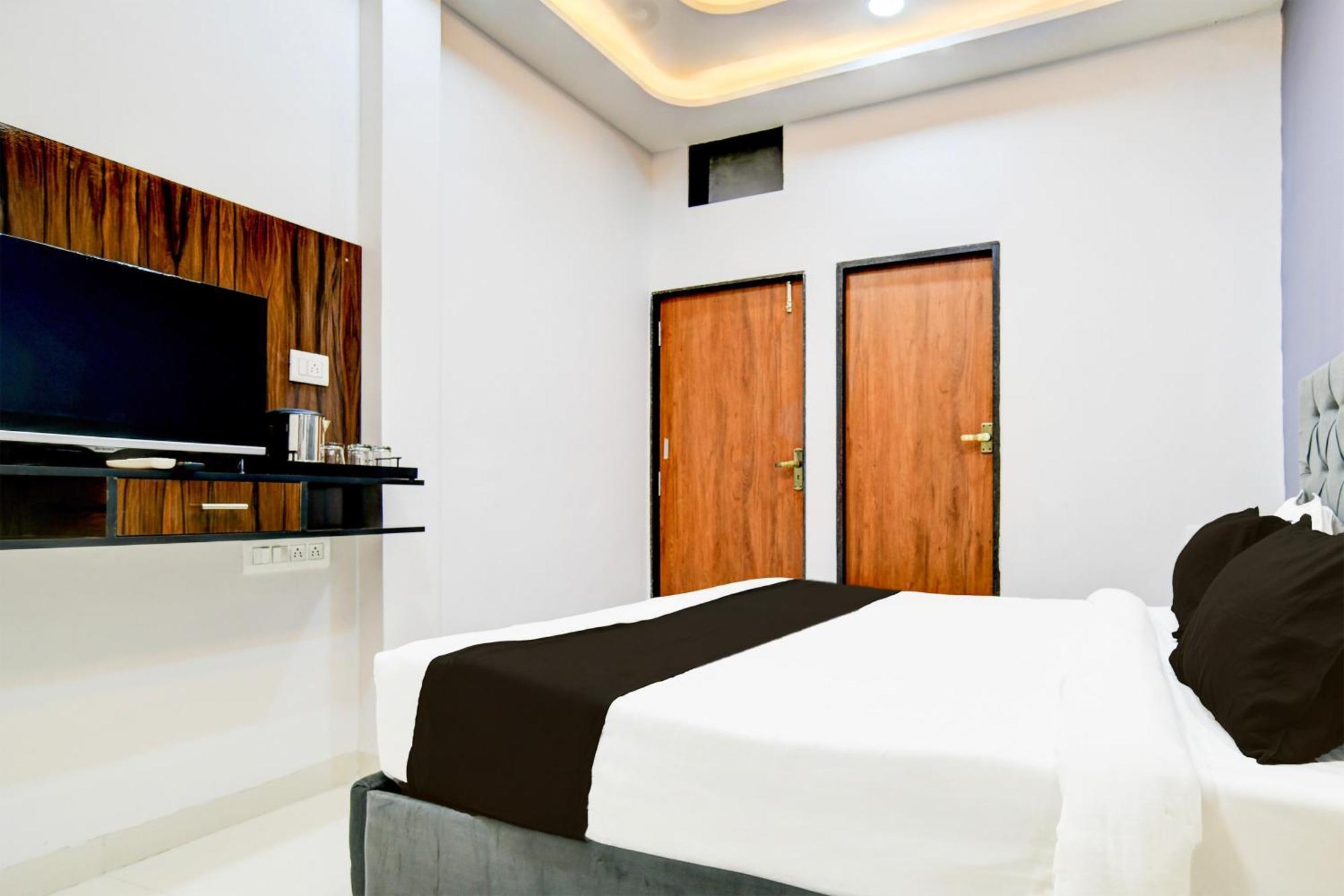 Super Hotel O D.V Near Medanta Hospital 印多尔 外观 照片