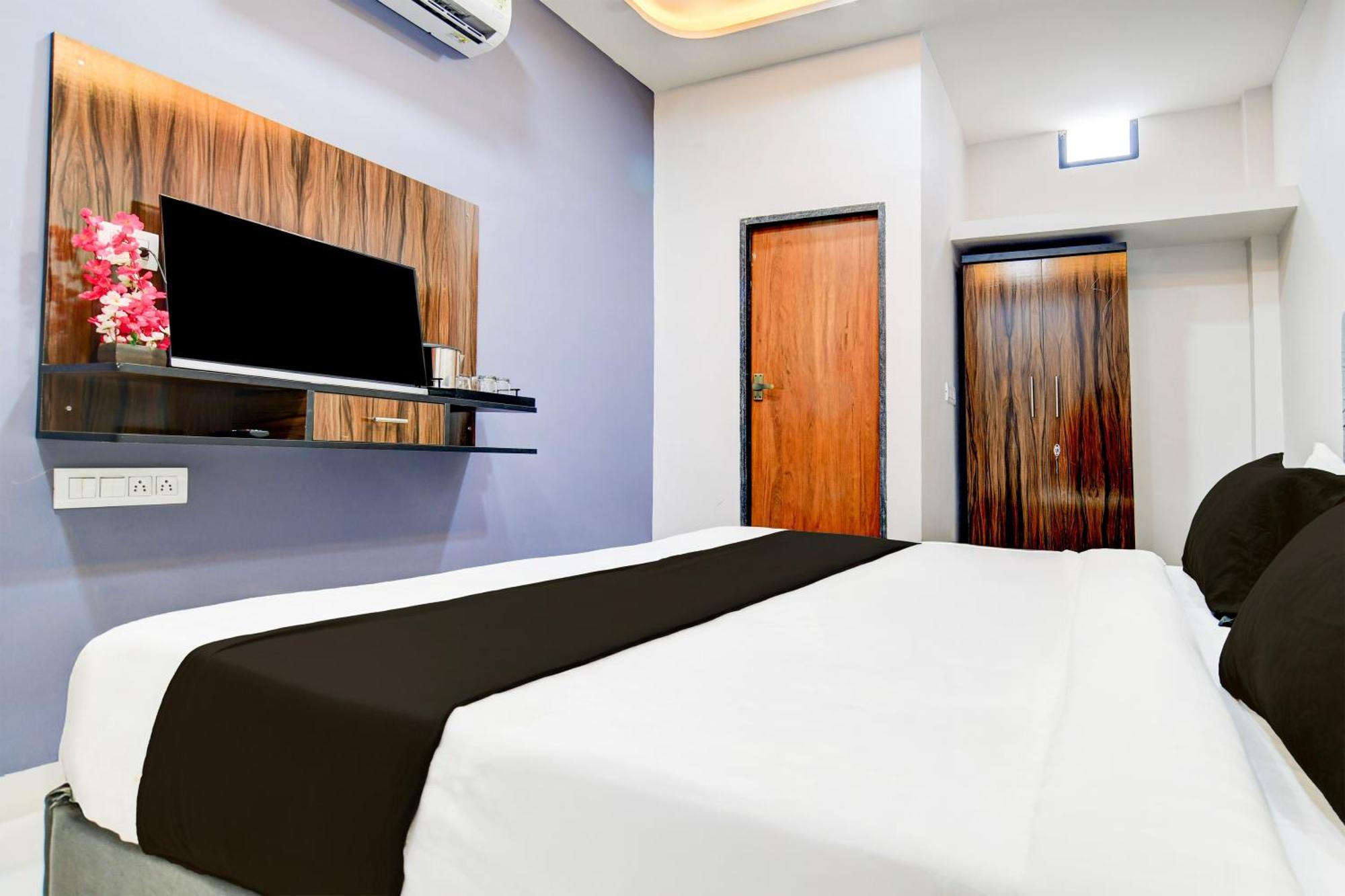 Super Hotel O D.V Near Medanta Hospital 印多尔 外观 照片