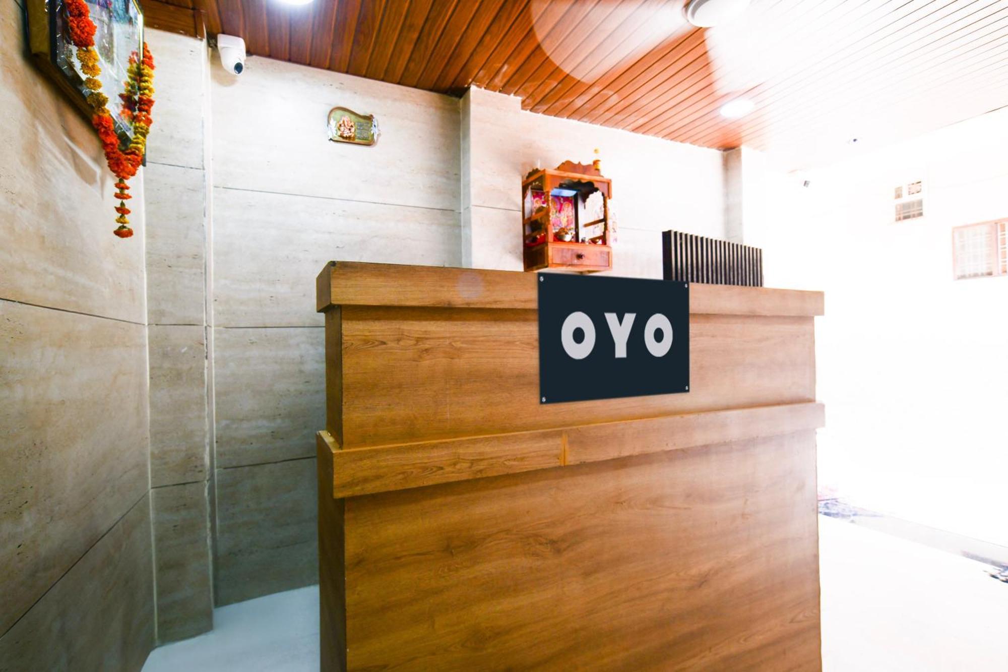 Super Hotel O D.V Near Medanta Hospital 印多尔 外观 照片